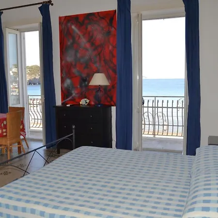 Maridea - Il Delfino بونسا