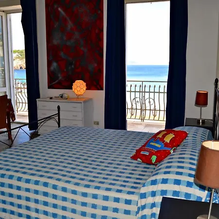 Maridea - Il Delfino Ponza