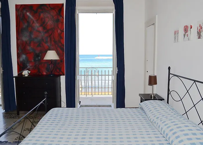 Maridea - Il Delfino Apartman Ponza