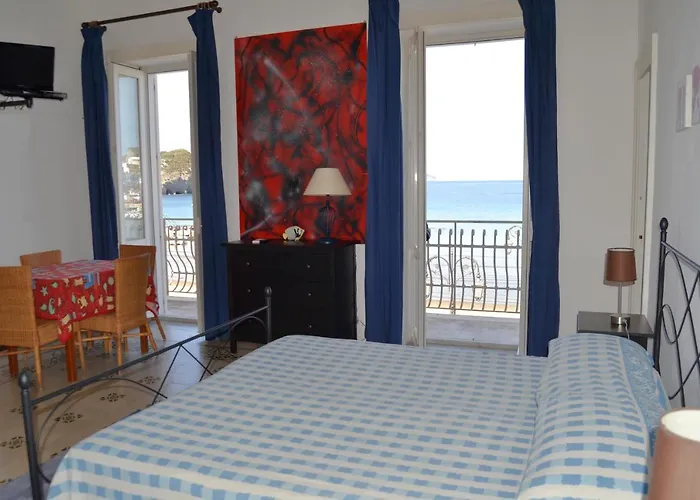 Maridea - Il Delfino 蓬扎